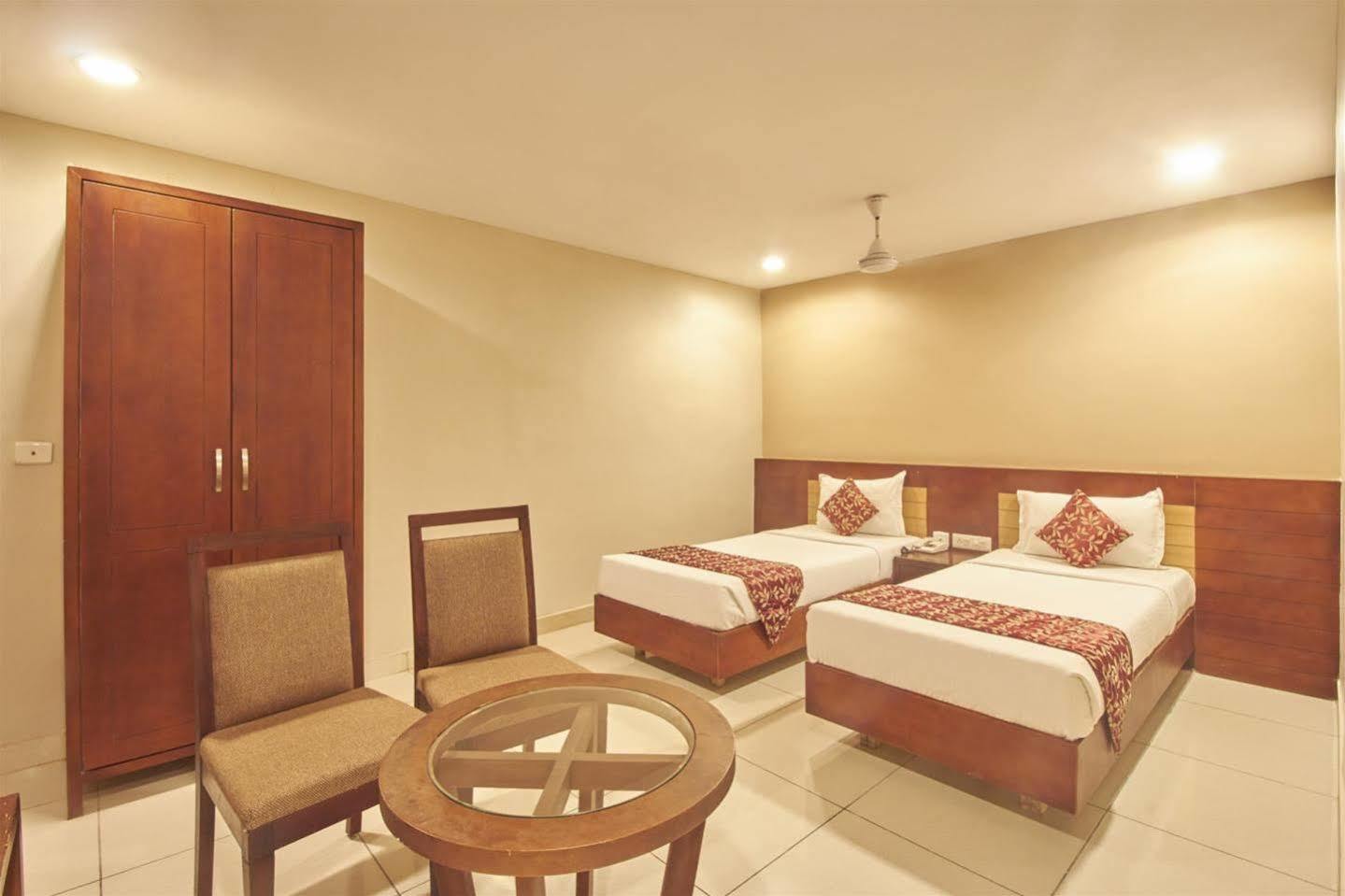 Pleasant Inn Pondicherry Exterior photo