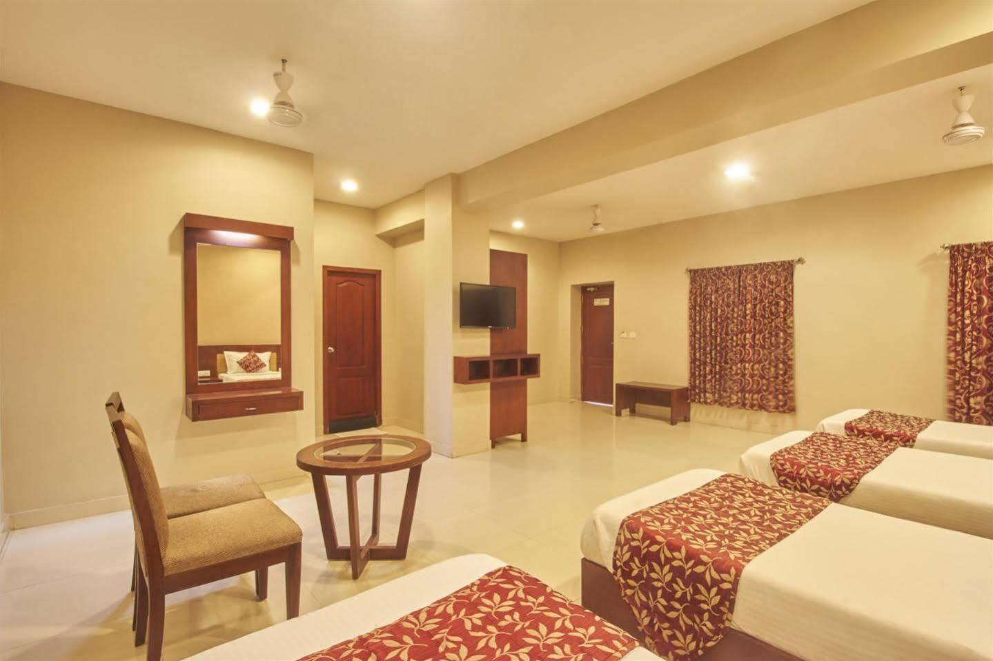 Pleasant Inn Pondicherry Exterior photo
